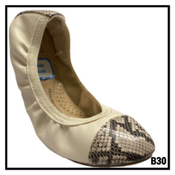 Time & Tru Size 6W Cream & Snake Skin Casual Shoes - Picture 3 of 8